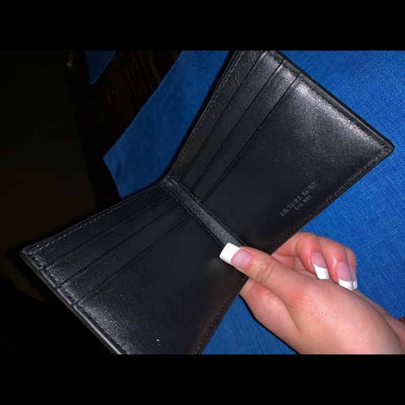 Michael Kors wallet - Picture 5 of 5